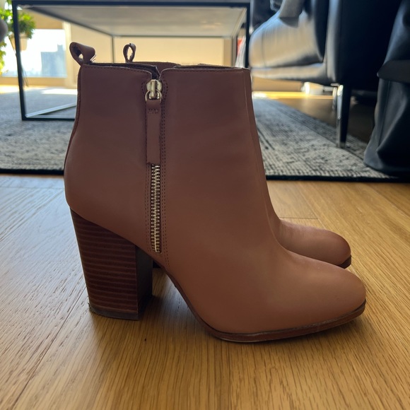 Aldo Noemieflex Ankle Boots - Picture 5 of 5